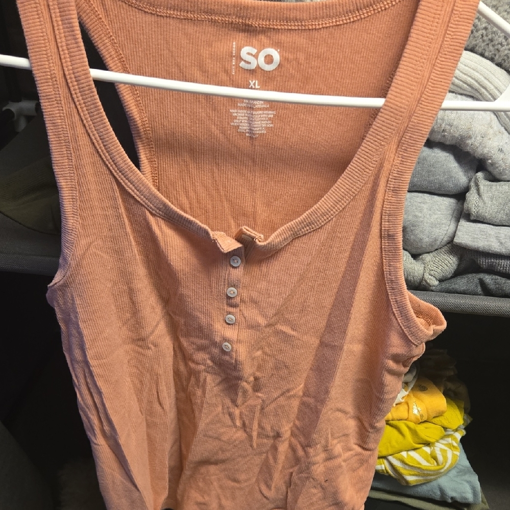 SO Women's Coral Button-Front Tank Top